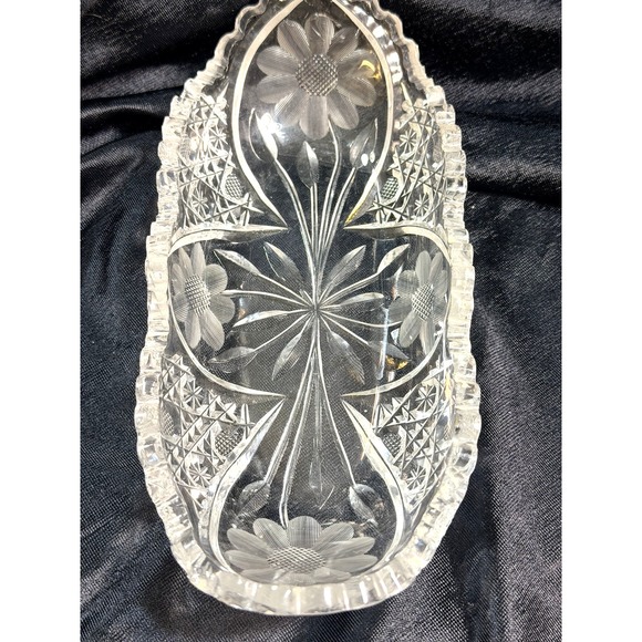 AMERICAN BRILLIANT CUT CELERY DISH WITH FLORAL PATTERN 8 x 4 (2659) - Picture 9 of 9